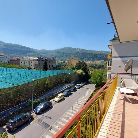 Mistral Luxury Suites Sorrent Exterior foto