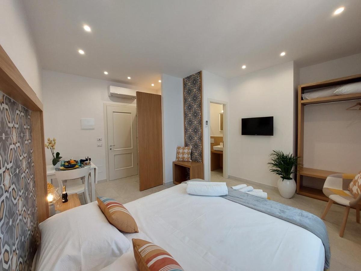 Mistral Luxury Suites Sorrent Exterior foto