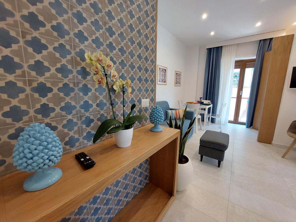 Mistral Luxury Suites Sorrent Exterior foto