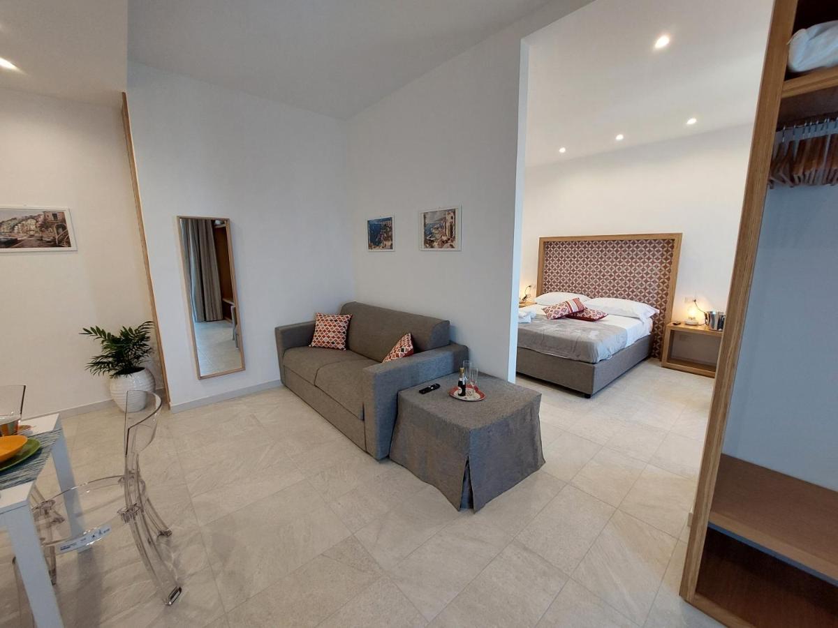 Mistral Luxury Suites Sorrent Exterior foto