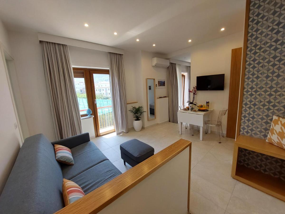 Mistral Luxury Suites Sorrent Exterior foto