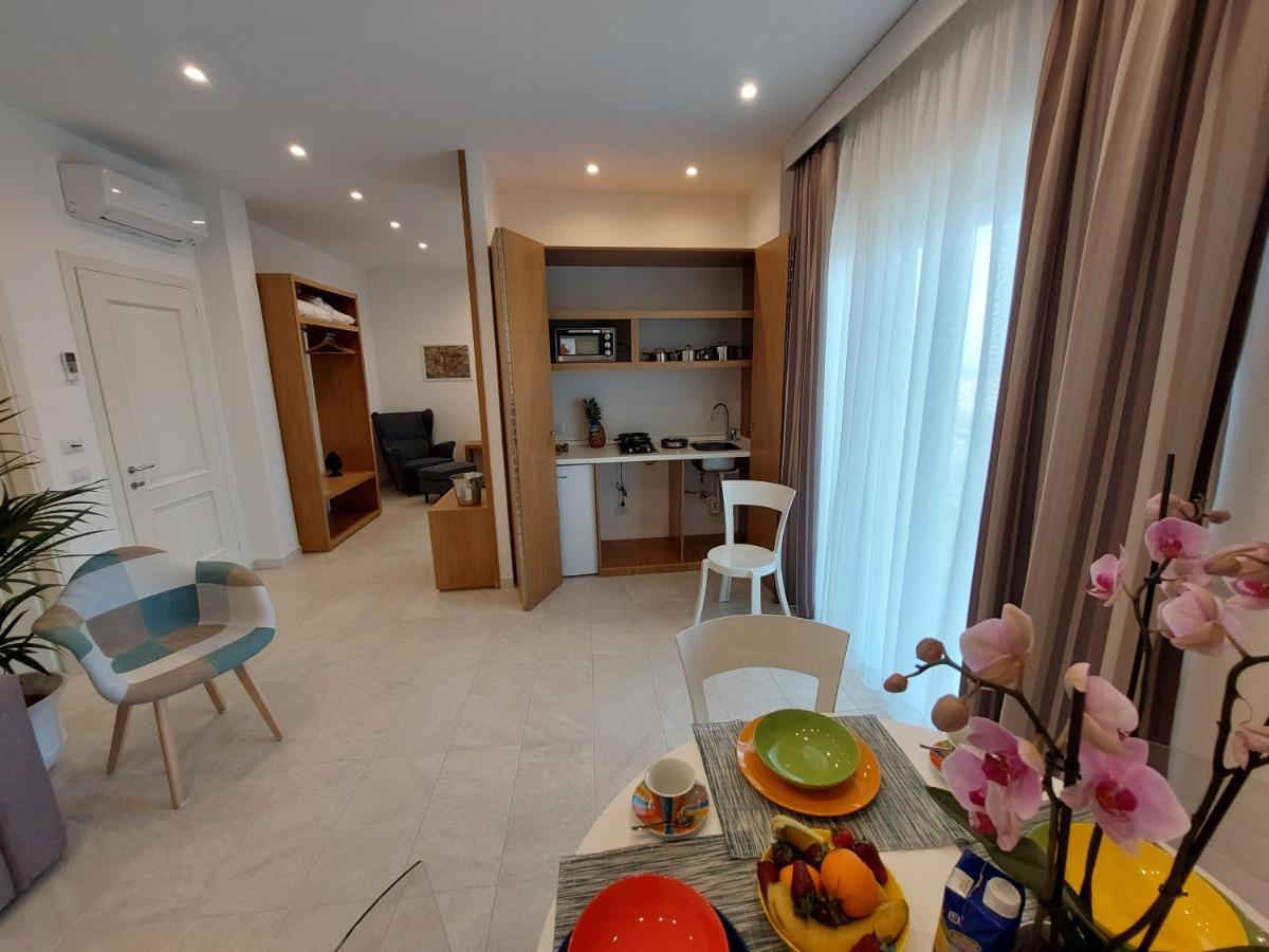 Mistral Luxury Suites Sorrent Exterior foto