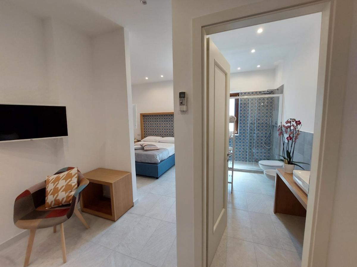 Mistral Luxury Suites Sorrent Exterior foto