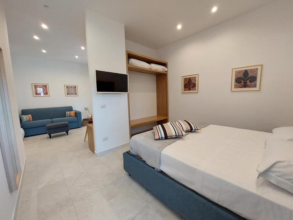 Mistral Luxury Suites Sorrent Exterior foto